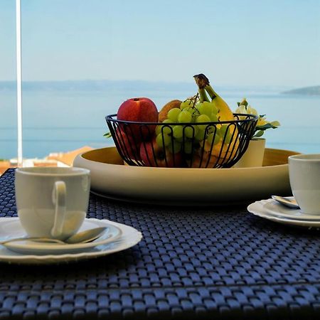 מאקרסקה Apartment Ivona With Beautiful Seaview מראה חיצוני תמונה
